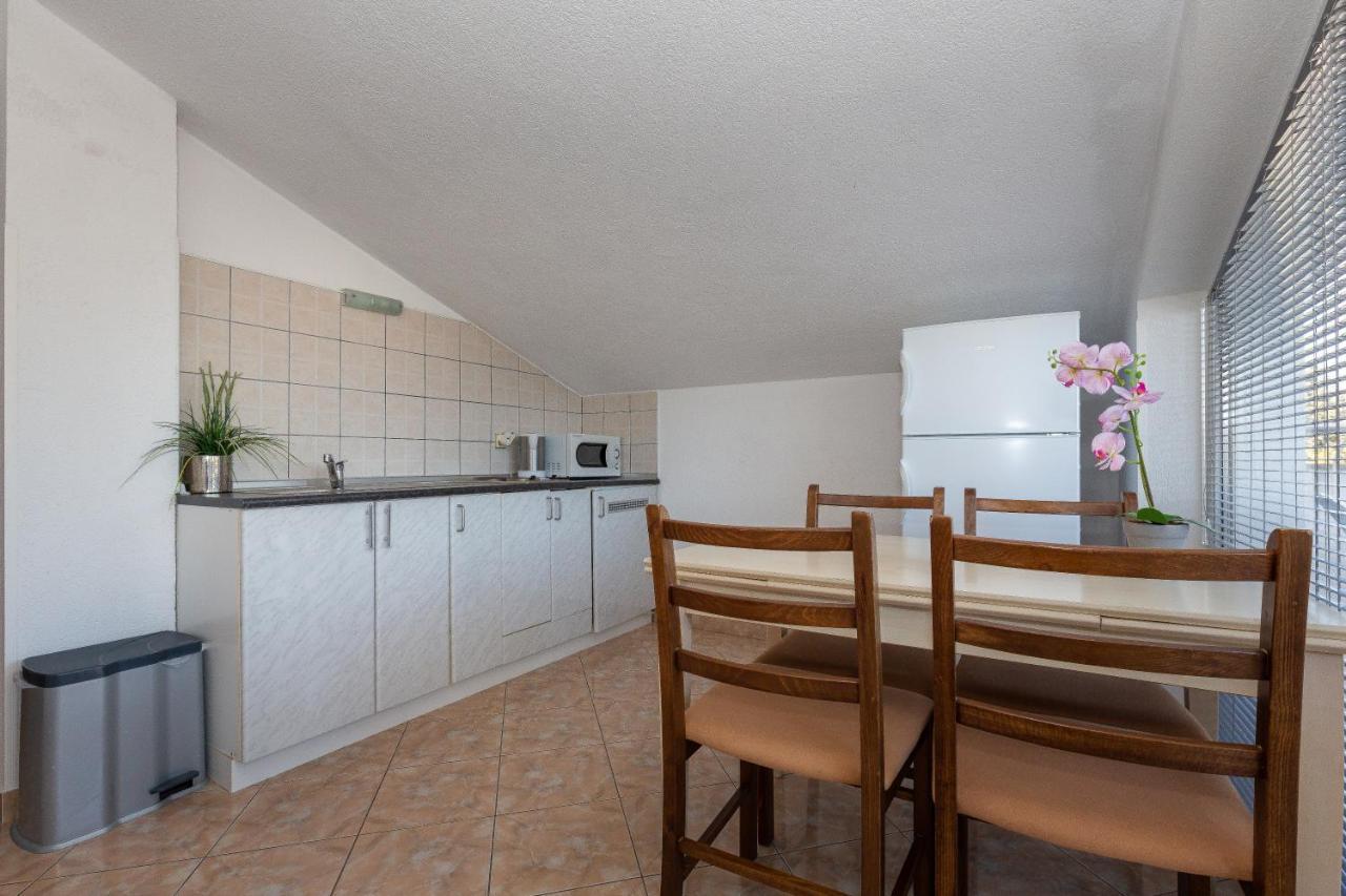 Apartments Dalmata Biograd Biograd na Moru Kültér fotó