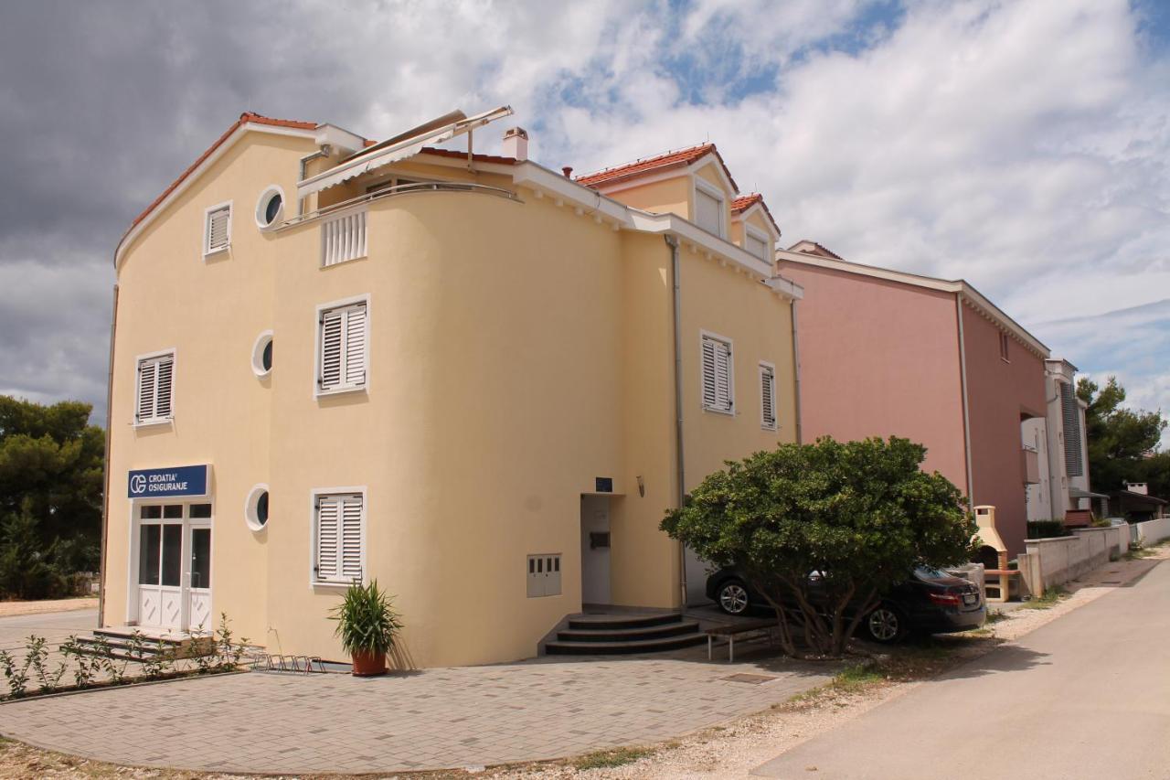 Apartments Dalmata Biograd na Moru Kültér fotó